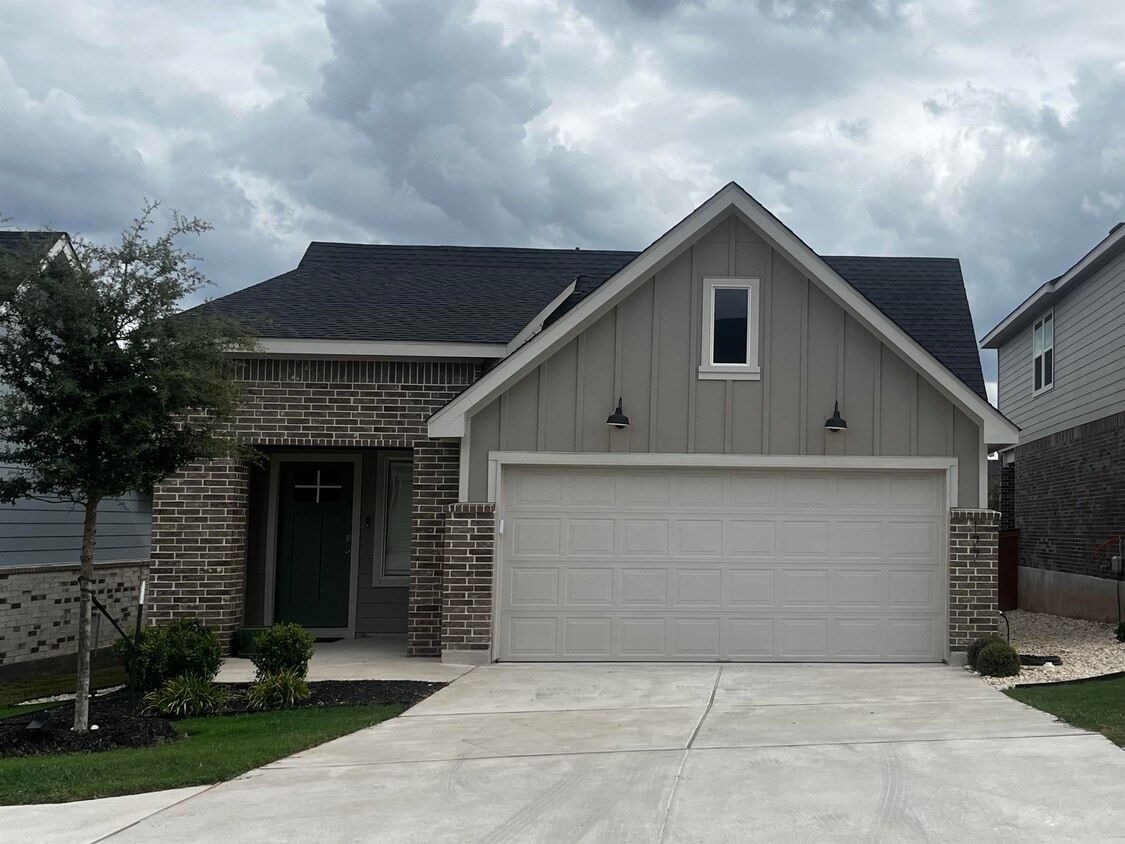 Foto principal - 177 Grey Slate Ave