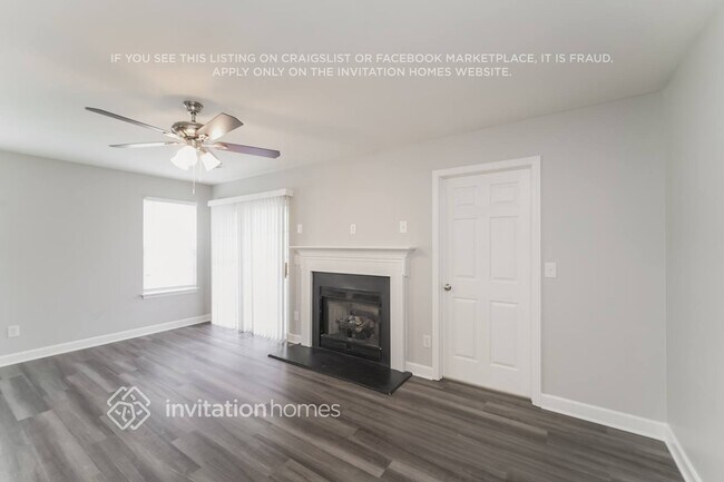 Foto del edificio - 6104 Eisenhower Ln