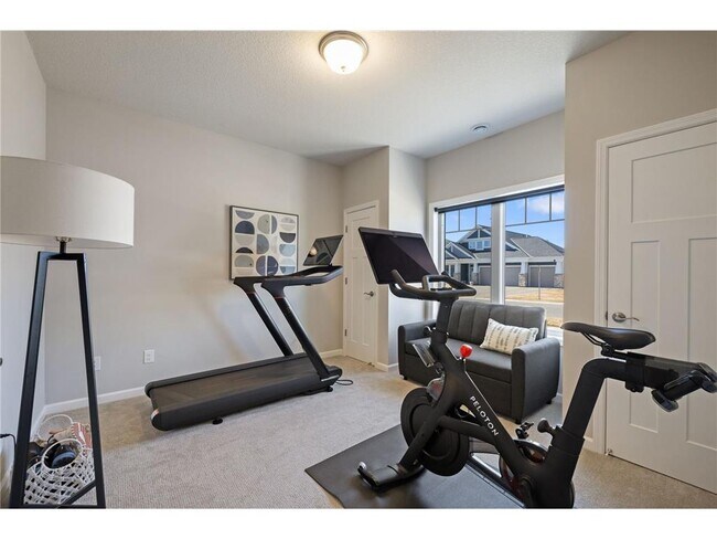 Foto del edificio - 7292 Fir Ln N
