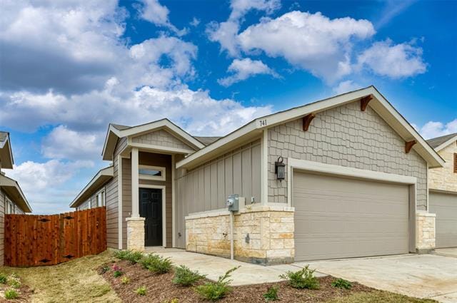 Building Photo - 741 Fallow Dr