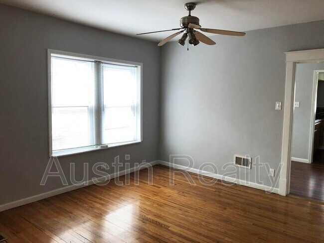 Foto del edificio - 5243 Bancroft Ave