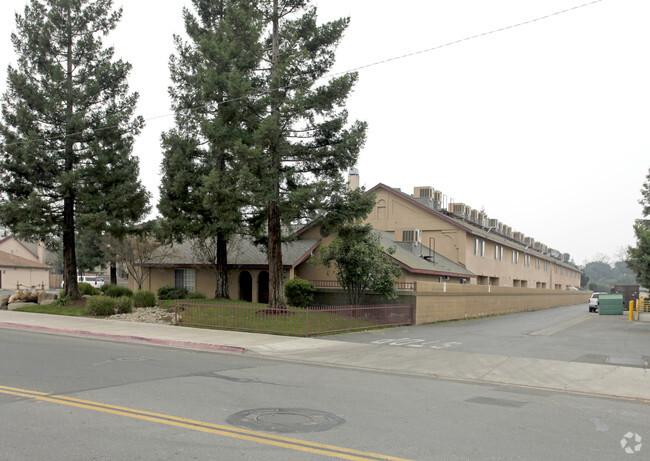 Building Photo - Cherry Heights Apartments