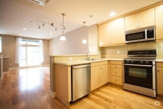 Building Photo - 3727 Heron Way