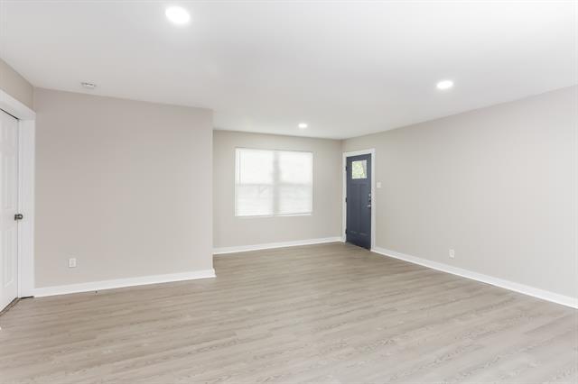 Building Photo - 708 Carswell Terrace