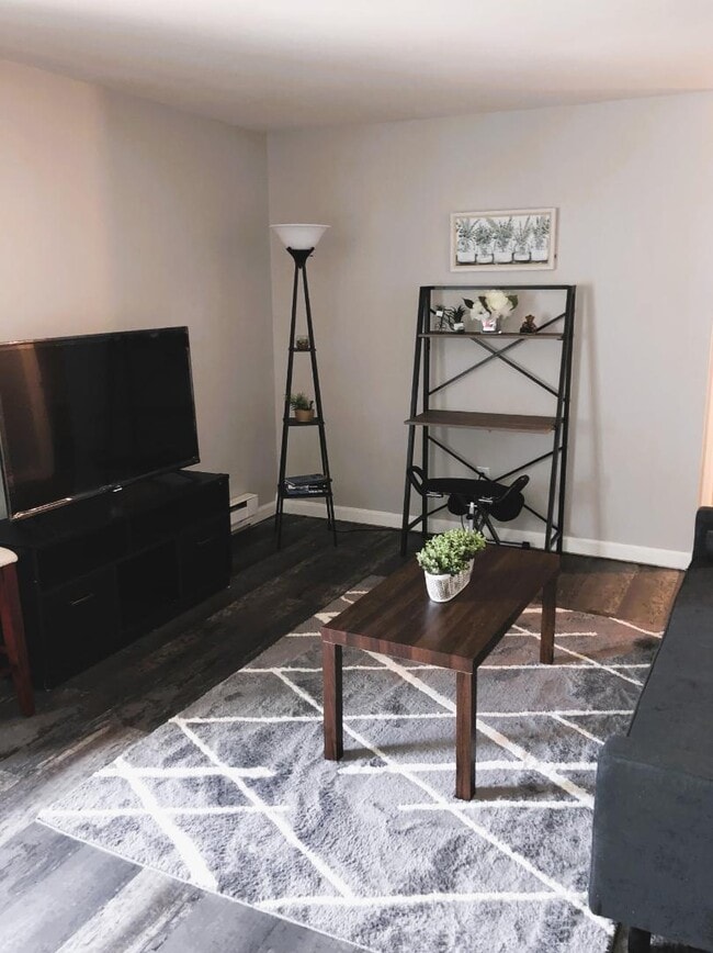 Photo - 4 N Hamilton St Apartment