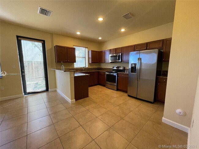 Building Photo - 23765 SW 118 Ave