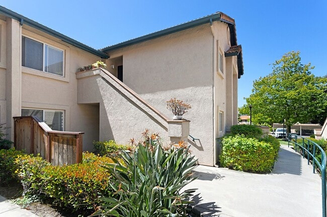 Building Photo - "The Falls" in West Rancho Bernardo