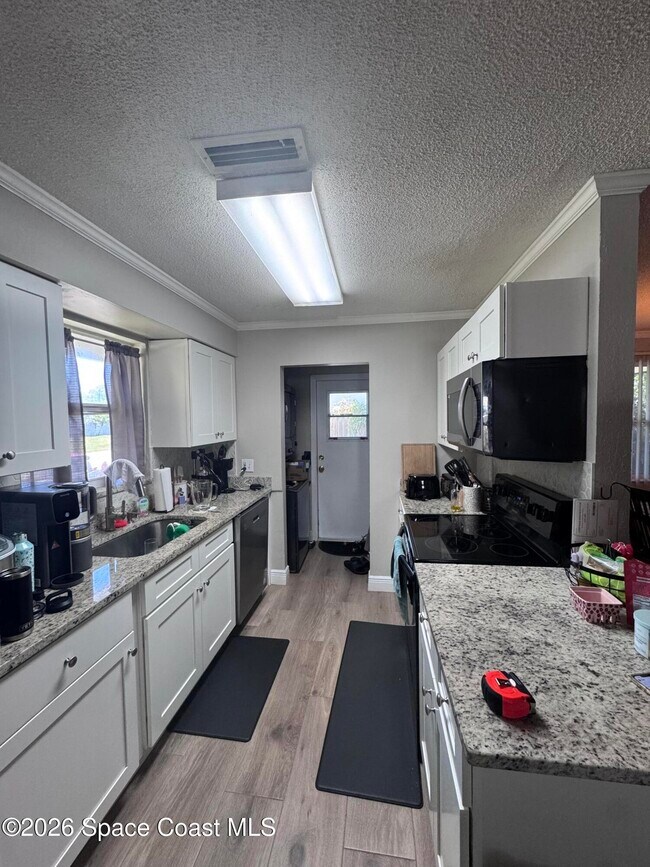 Foto del edificio - 2559 Locksley Rd
