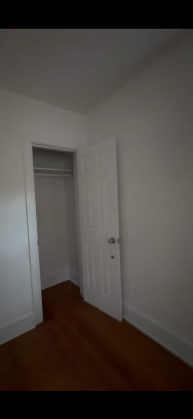 Building Photo - 407 N Parker St