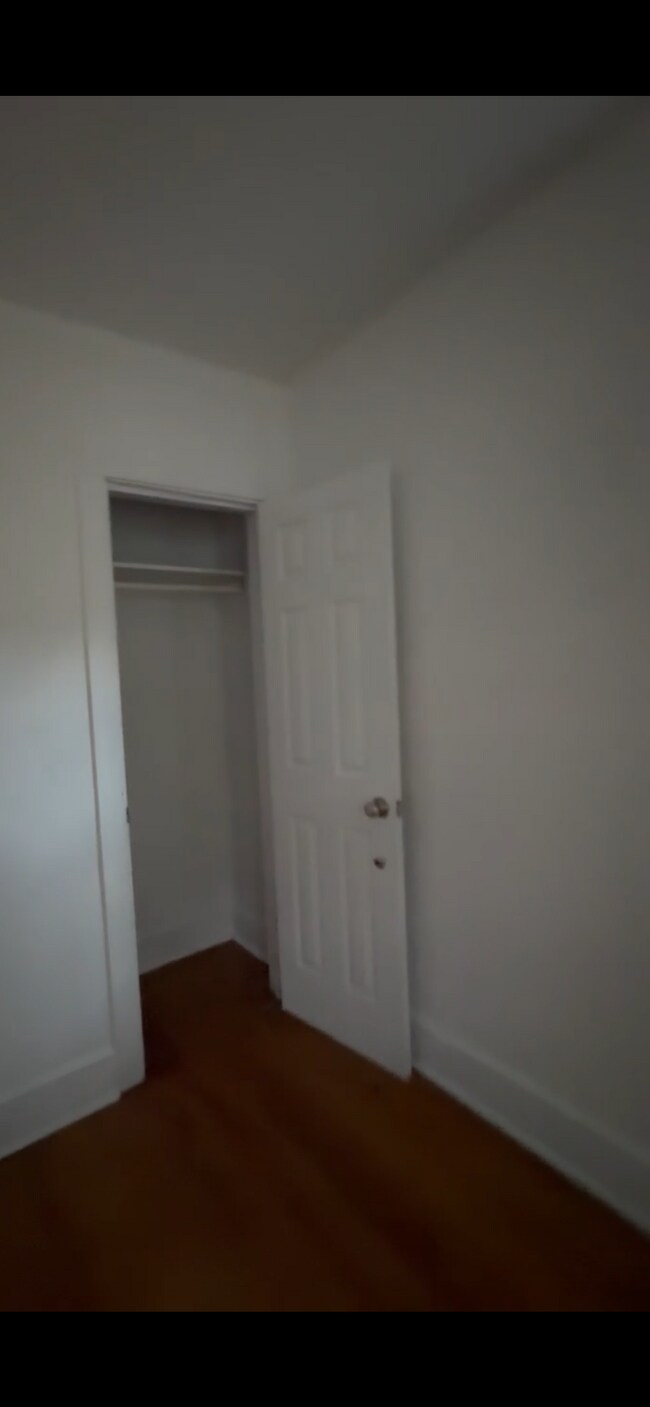 Foto del edificio - 407 N Parker St