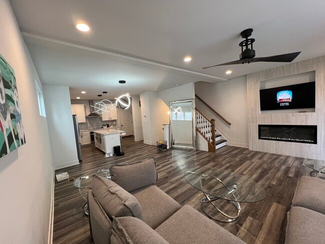 Building Photo - 3842 Duck Creek Rd