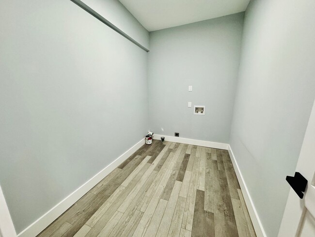 Foto del edificio - 1107 E 38th St