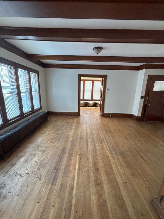 Foto del edificio - 2918 N Girard Ave