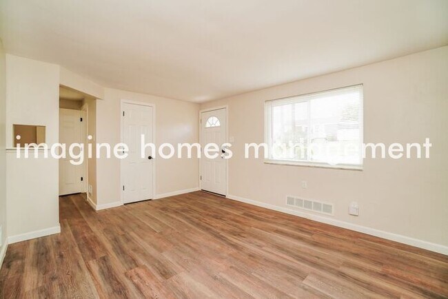 Building Photo - Cozy 3 Bed 1 Bath in Baldwin!