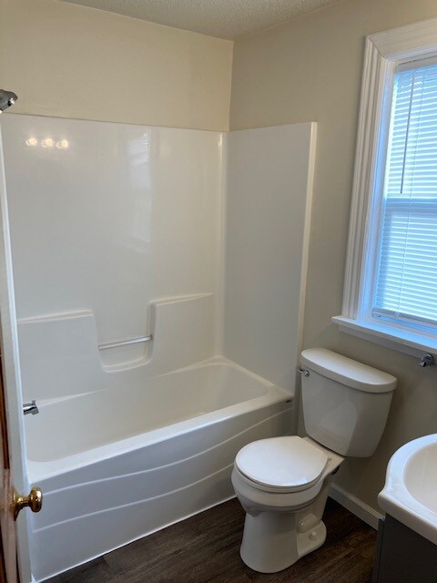 Building Photo - 602 2nd St SW