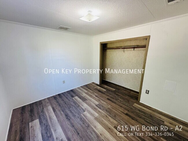 Foto del edificio - 615 Wg Bond Rd