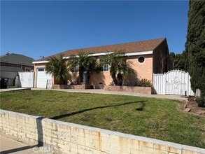 Building Photo - 5421 W 120th St