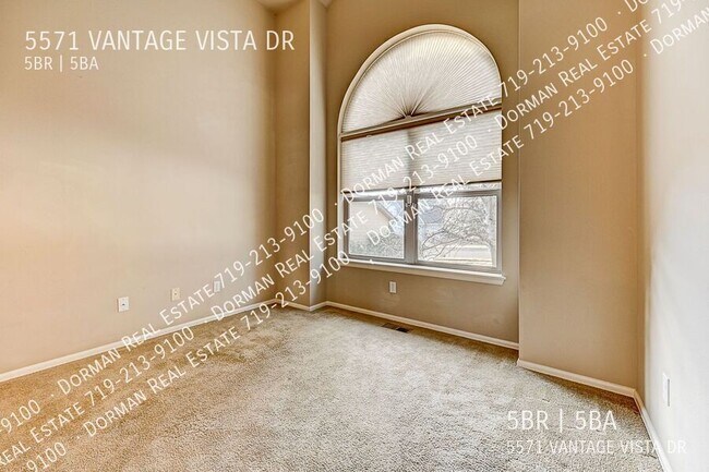 Foto del edificio - 5571 Vantage Vista Dr