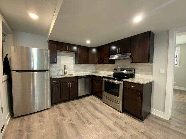 Foto del edificio - 1143 Maple Ave