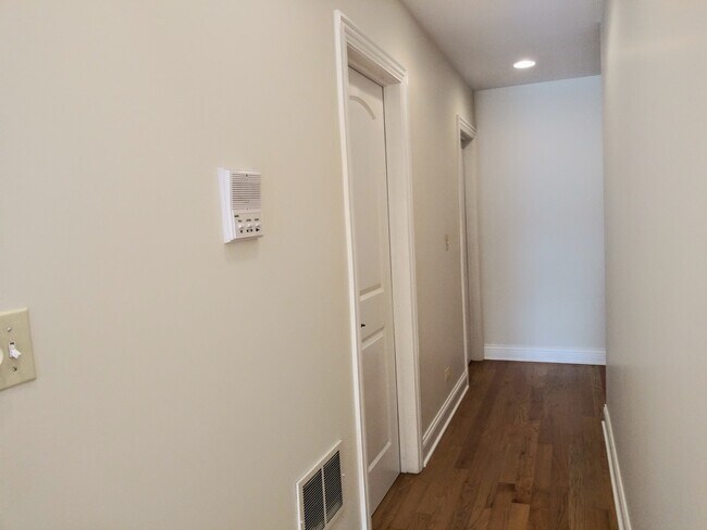 Foto del edificio - 3339 N Halsted St