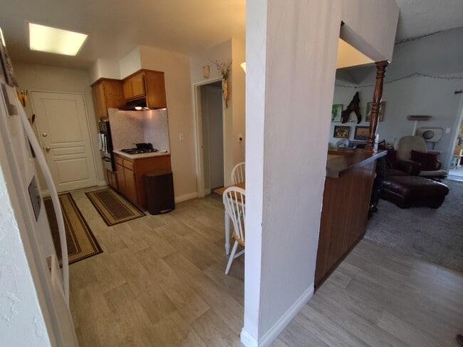 Building Photo - 43710 Rimvale Ave