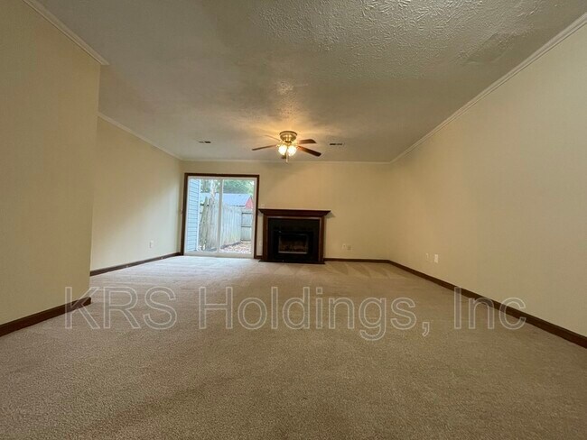 Foto del edificio - 208 Susan Constant Dr