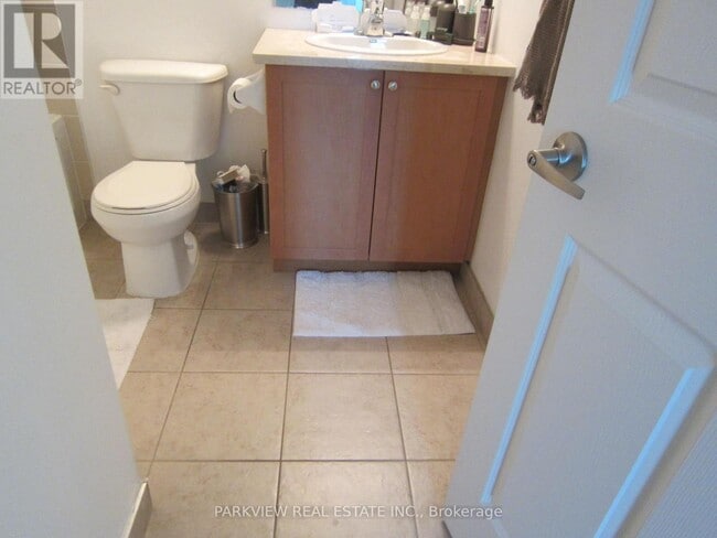 Photo du bâtiment - 25 Lower Simcoe St