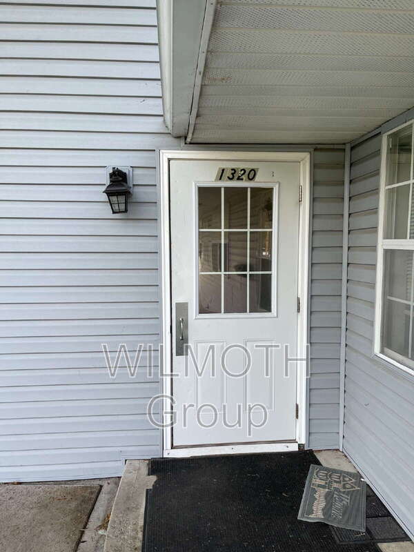 Building Photo - 1320 Millerwood Dr