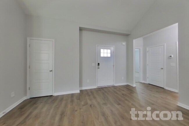 Foto del edificio - 713 W Coker Way