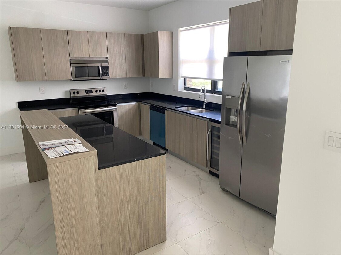 Foto del edificio - 6134 SW 36th Ct