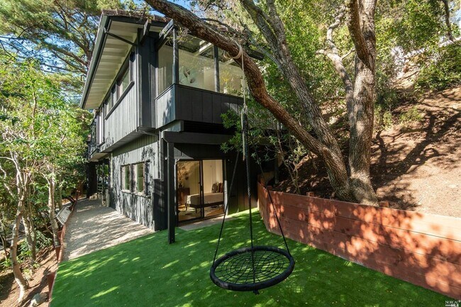 Foto del edificio - 421 Montford Ave