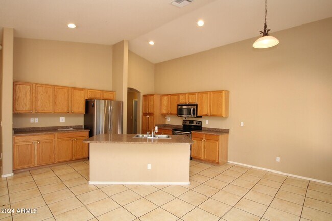 Foto del edificio - 10234 E Javelina Ave