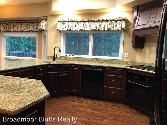 Building Photo - 5 br, 5 bath House - 128 Brigham Ct.