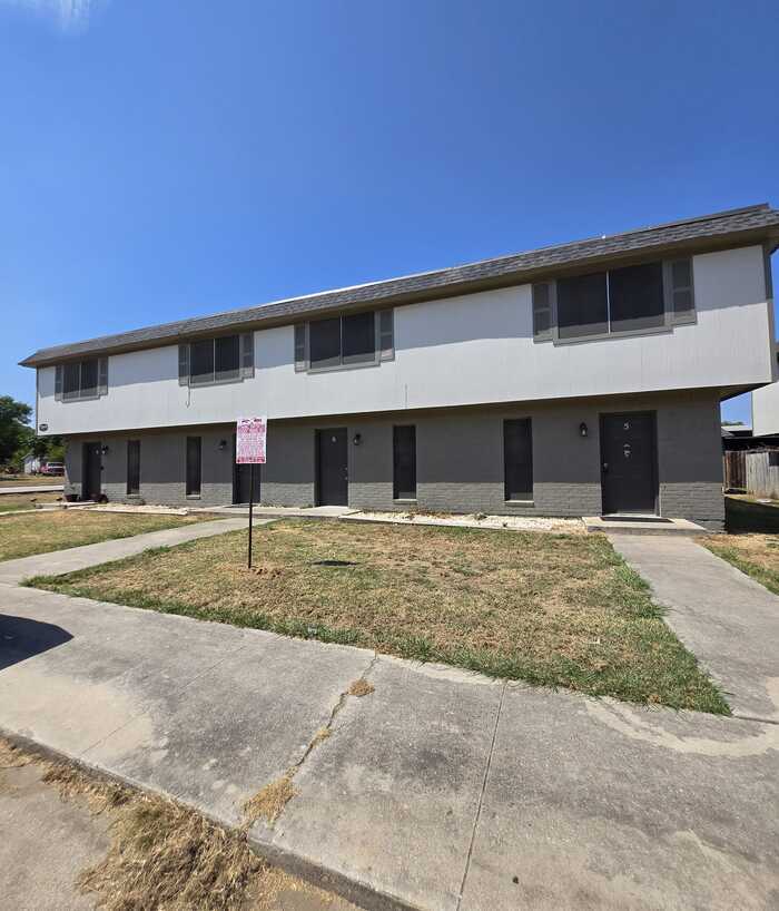 Great 2 bed 1 bath home in Justin! - Great 2 bed 1 bath home in Justin!