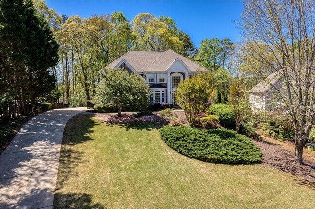 Building Photo - 311 W Ridge Dr