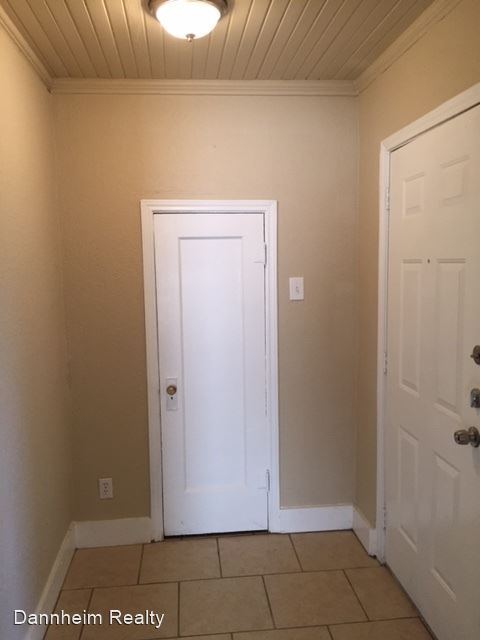 Building Photo - 5 br, 2.5 bath House - 2218 20th Street