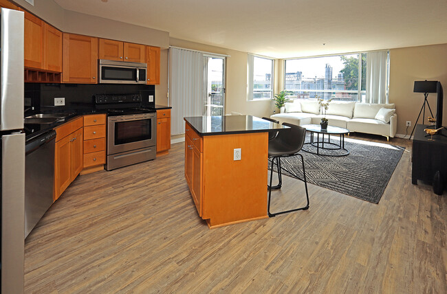 Updated Model Kitchen with All New LVT Hard Surface Flooring - Stonebridge Waterfront