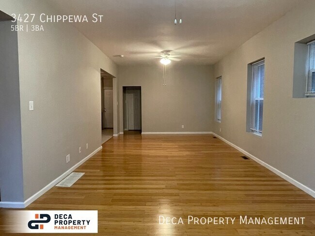 Foto del edificio - 5 Bedroom 3 Bathroom House
