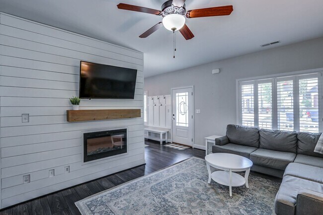 Foto del edificio - 105 Ridgeline Ln