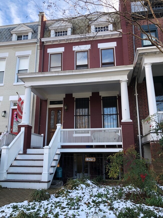 Building Photo - 1347 A St NE