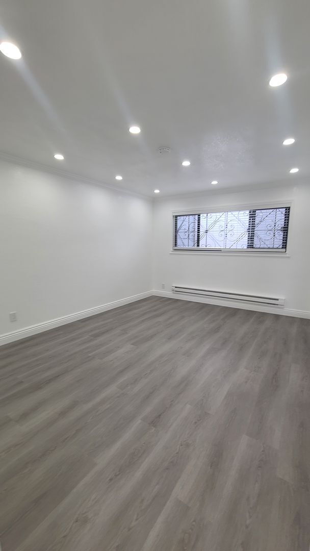 Foto del edificio - Full of light well located updated apt in Glen Park. Gustavo Lopez AMSI
