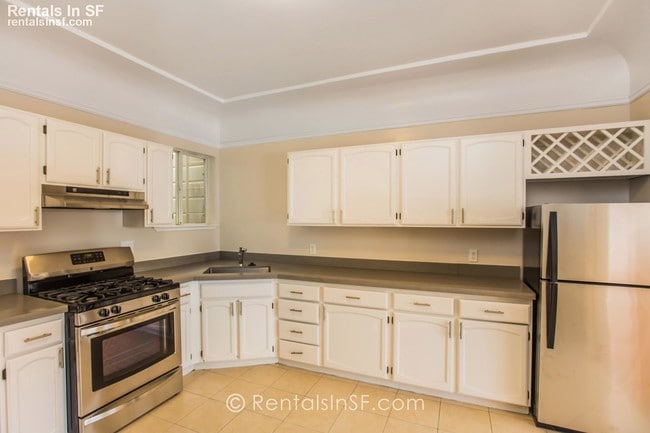 Building Photo - 124 11th Ave