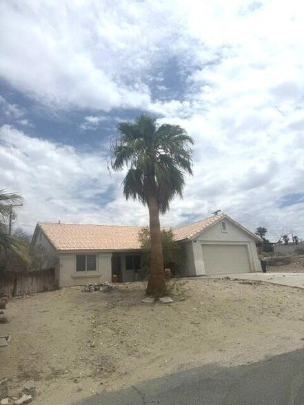 Building Photo - 67610 Suerte Way
