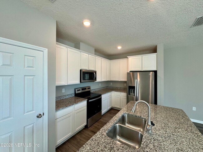 Building Photo - 13279 Didymus Dr