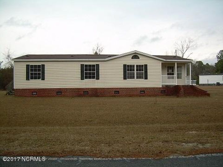 98 Sand Hill Loop Rd, Elizabethtown, NC 28337 House Rental in