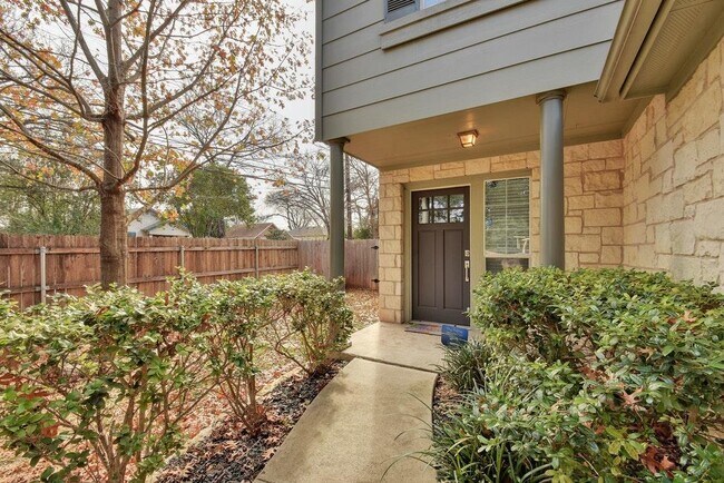 Foto del edificio - 5500 Steven Creek Way