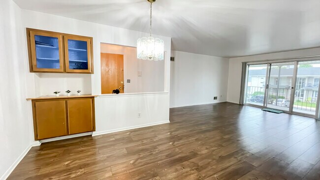 Building Photo - 8353 Kennedy Cir