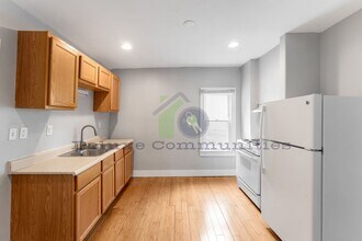 Building Photo - 346-346 Diamond Ave SE