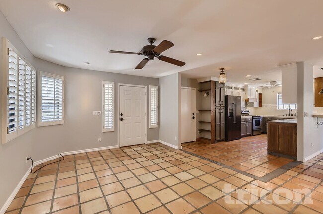 Foto del edificio - 18633 N 15th St