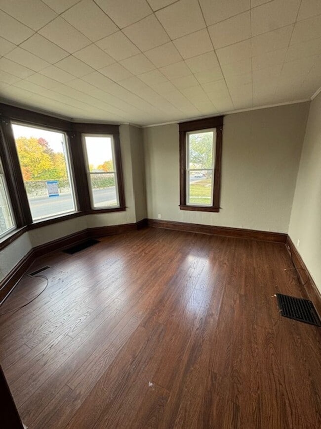 Foto del edificio - 1420 St Joseph Blvd